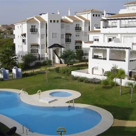 2096-nice 2 Bedrooms Apt In With Pools